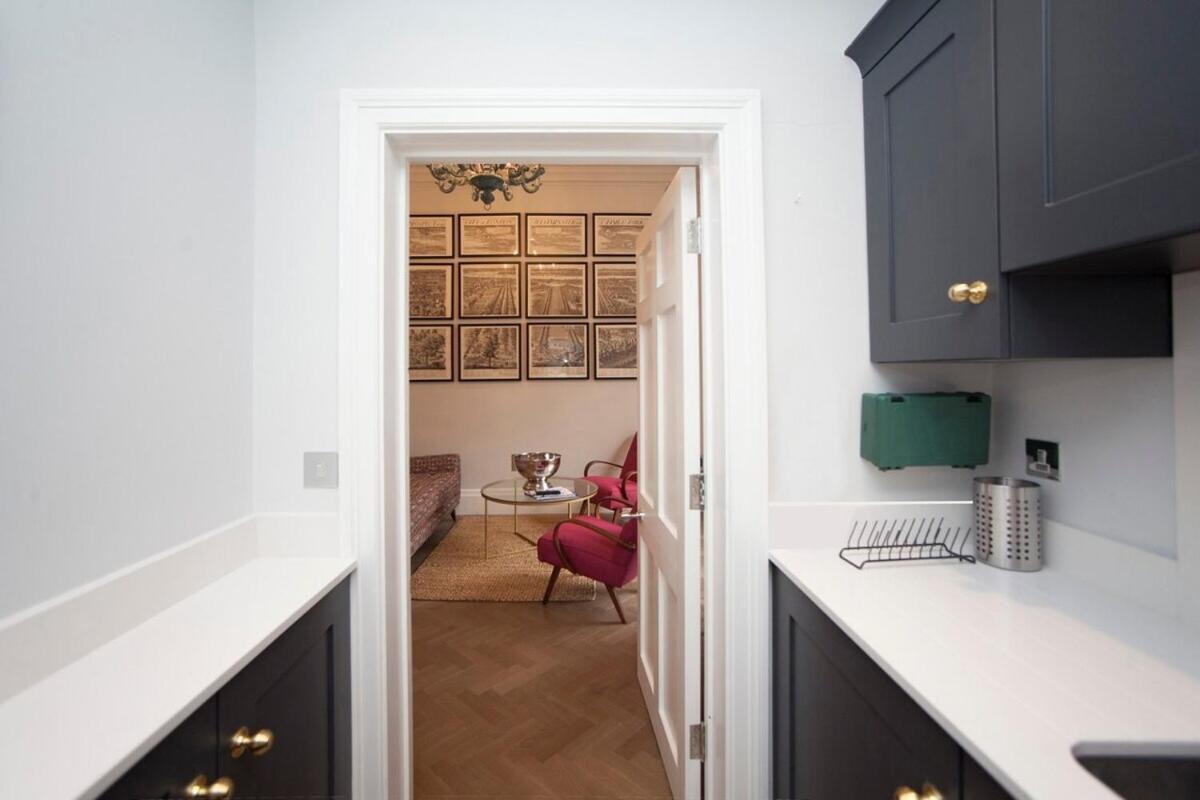 Stylish City Centre Apartment - Bath Exterior photo