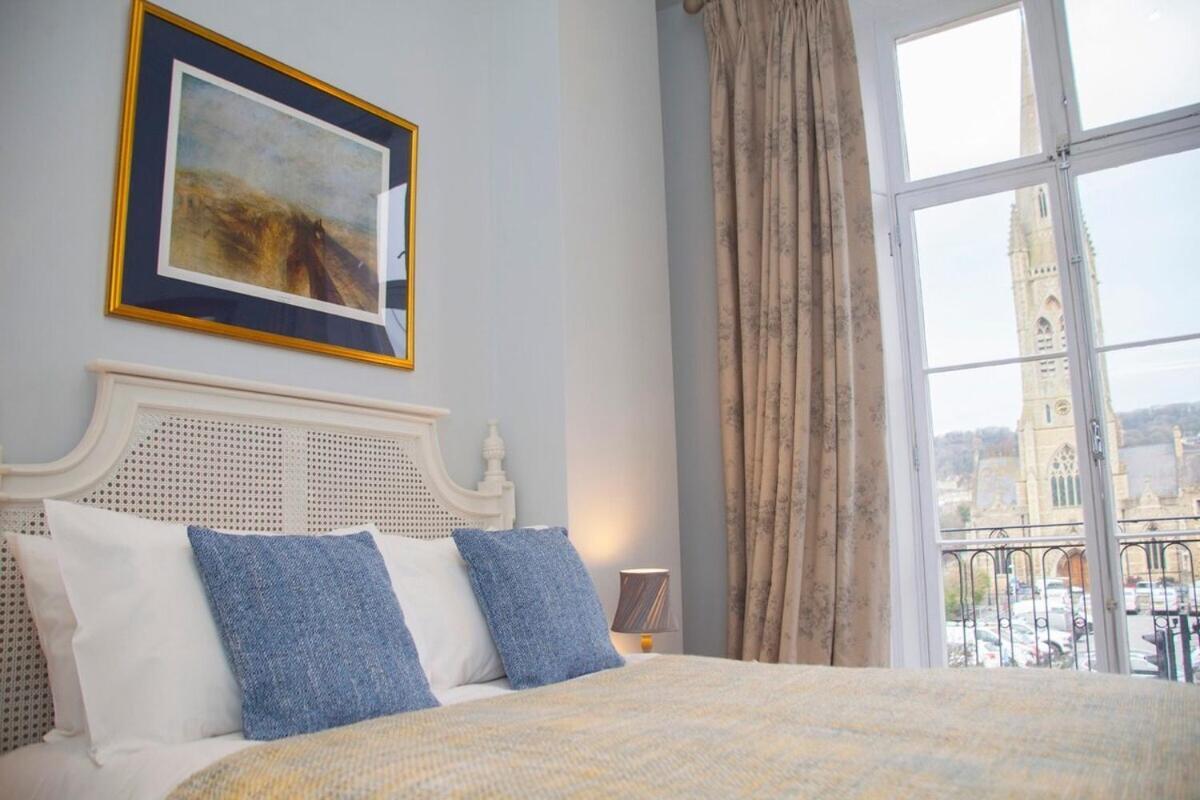 Stylish City Centre Apartment - Bath Exterior photo