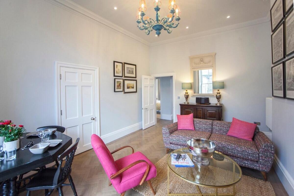 Stylish City Centre Apartment - Bath Exterior photo